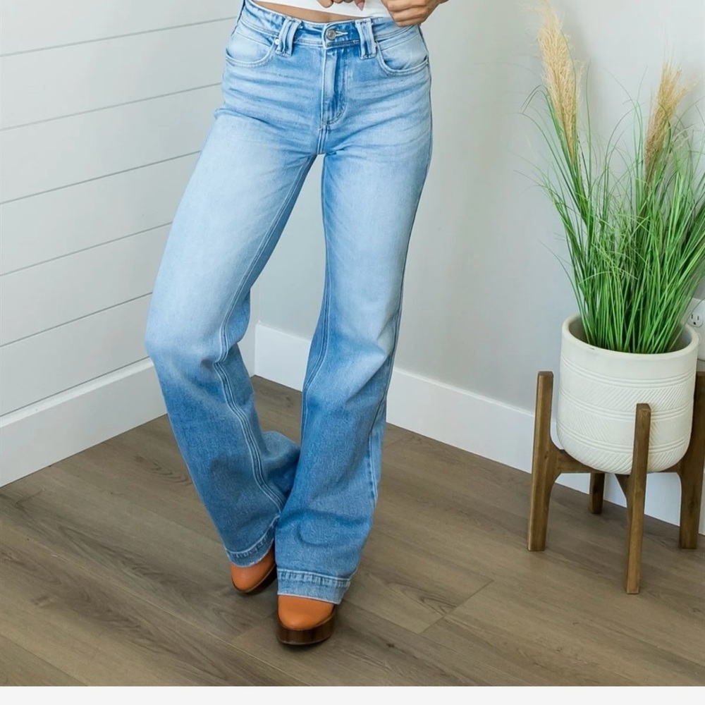 NWT Kankan wide leg jeans